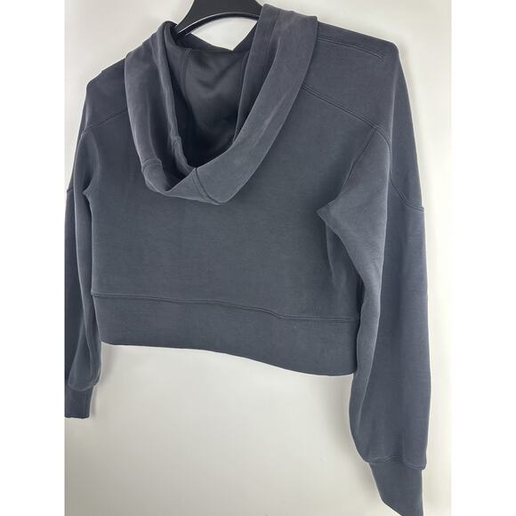 Lululemon Get Centred Crop Hoodie Black Size 4 Athletic Athleisure Vented Pocket - Picture 15 of 16
